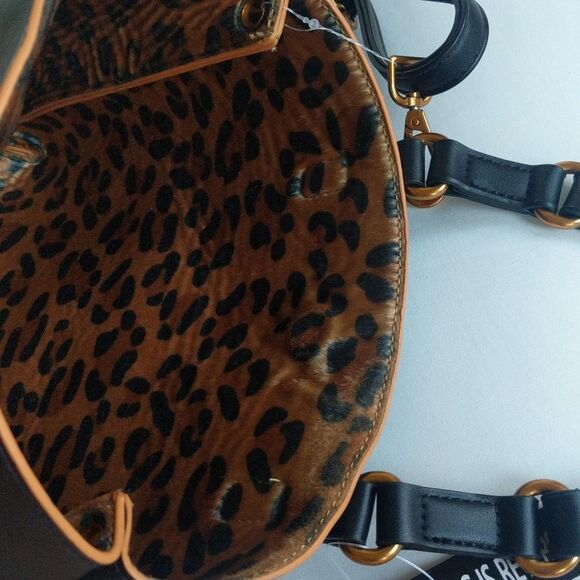 Street Level Small -Reversible Black / Leopard Tote - Picture 6 of 14